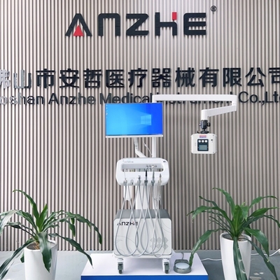 ชุดเก้าอี้ทำฟันพร้อมเครื่องเอ็กซ์เรย์ เครื่องขัดฟันแบบทันตกรรมเคลื่อนที่ รถเข็นทันตกรรมแบบพกพา ชุดการรักษา